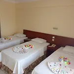 Отель Nazar